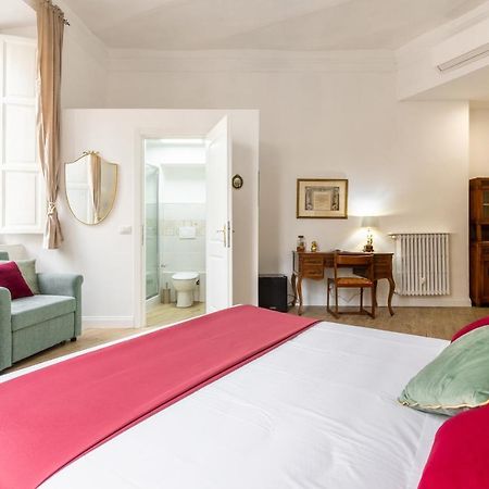Gentile Suites - Private Rooms Roma Eksteriør bilde
