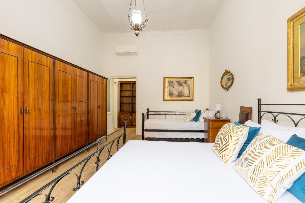 Gentile Suites - Private Rooms Roma Eksteriør bilde